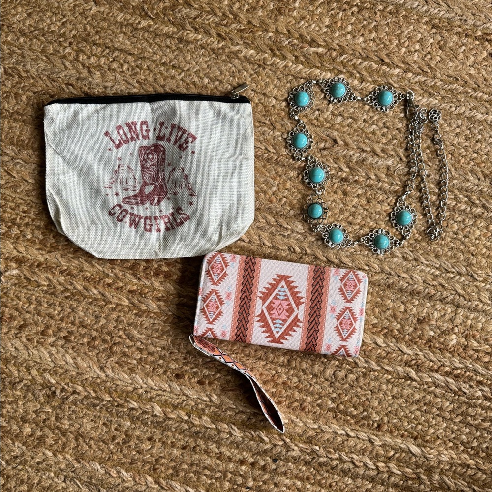 Women’s western accessories bundle